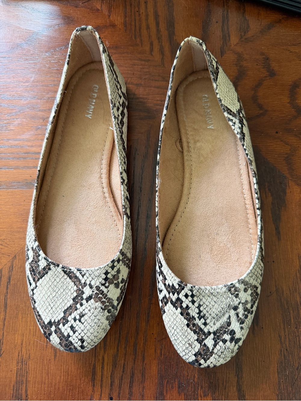 Snake-Print Almond Toe Women's Flats